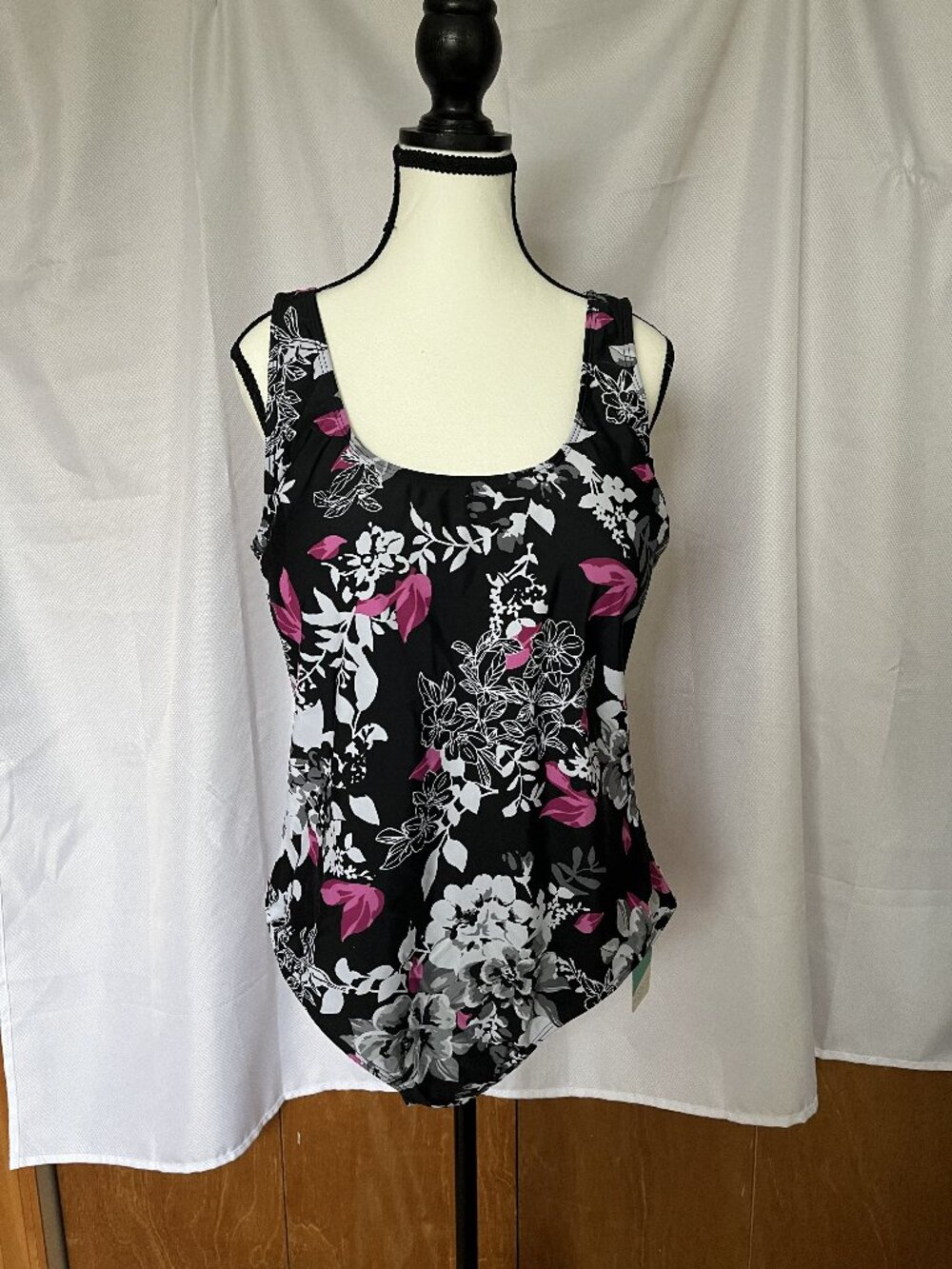 NWT Nass-eau Floral One-Piece Swimsuit size 1X